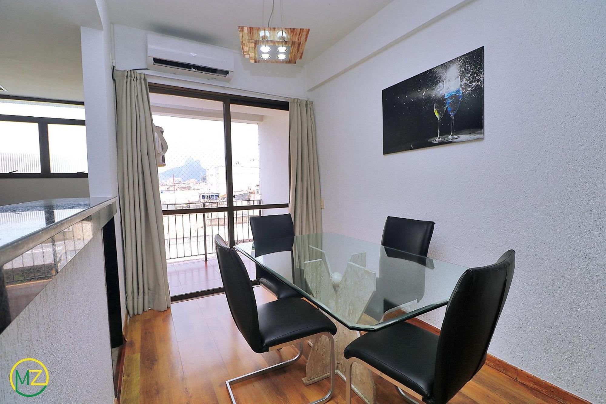 Amável cobertura duplex com piscina particular, a 2 minutos da praia de Copacabana! Rio de Janeiro Esterno foto
